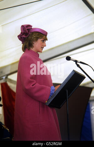 Royalty - Prinzessin von Wales - SONY Fabrik Eröffnung - Bridgend Stockfoto