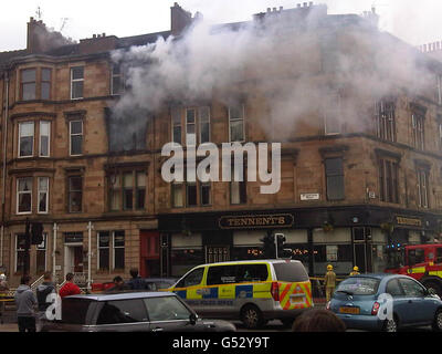 Glasgow-Liegenschaft Feuer Stockfoto