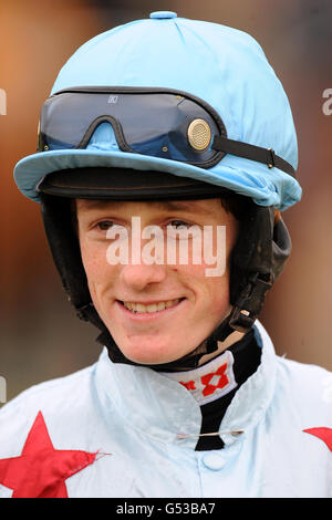 Pferderennen - National Hunt Raceday - Doncaster Racecourse. Sam Twiston-Davies, Jockey Stockfoto