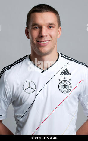 Lukas Podolski, auf das offizielle Porträt-Foto-Session von der deutschen Herren-Fußball-Nationalmannschaft, am 14.11.2011, Hamburg Stockfoto