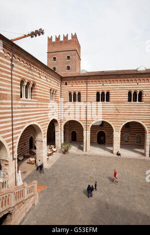 Palazzo della Ragione, Palazzo del Comune, Verona, Veneto, Italien, Europa Stockfoto