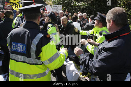 Demonstranten Streikposten Arbeitskonferenz Stockfoto