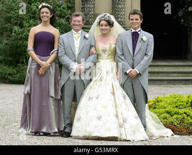 Coronation Street Glatzenbildung Hochzeit Stockfoto