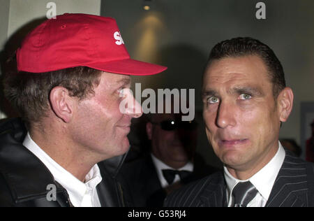 Vinnie Jones & Nick Bateman zu entreißen Stockfoto