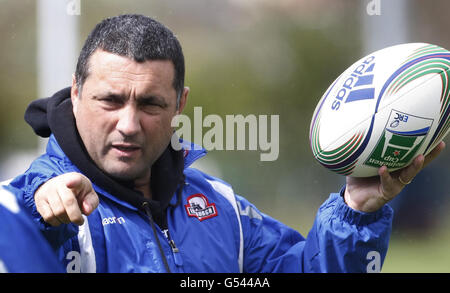 Rugby Union - Edinburgh Rugby Pressekonferenz und Trainingssitzung - Murrayfield Stadium. Michael Bradley, Cheftrainer des Edinburgh Rugby, während der Trainingseinheit im Murrayfield Stadium, Edinburgh. Stockfoto