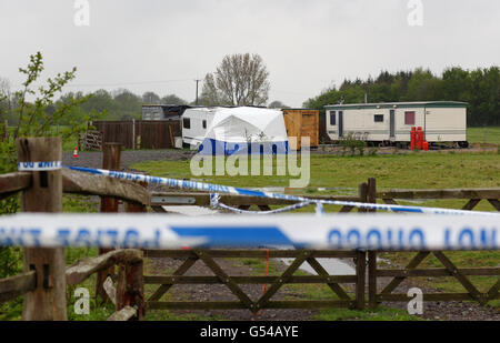 Ein allgemeiner Blick auf die Szene in Yalding, Kent, nach der Entdeckung einer 54-jährigen Frauenkörper im Dorf. Stockfoto