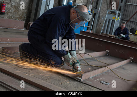 Schiffbau-Szenen innen Ferguson Marine-Werft, in Port Glasgow, Schottland Stockfoto