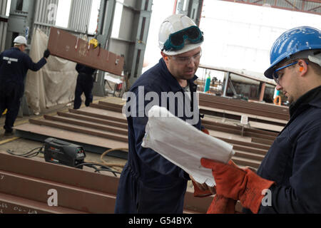 Schiffbau-Szenen innen Ferguson Marine-Werft, in Port Glasgow, Schottland Stockfoto