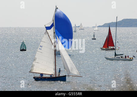 Yachten, Segeln in Falmouth Bay Stockfoto