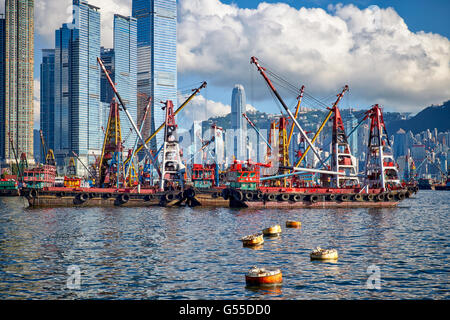 Die neue Yau Ma Yei Typhoon Shelter auf der Kowloon Seite von Hongkong. Stockfoto