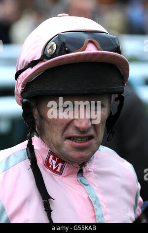 Pferderennen - das QIPCO Guineas Festival - QIPCO 2000 Guineas Day - Newmarket Racecourse. Jockey Joe Fanning Stockfoto