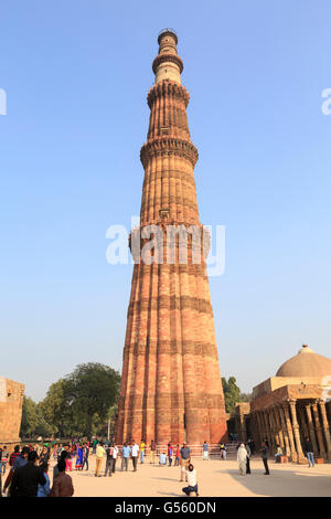 Qutb Minar Minarett und Qutb-Komplex, Delhi, Indien Stockfoto