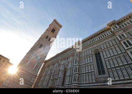 Duomo Florenz im Sonnenuntergang Basilika di Santa Maria del Fiore Stockfoto