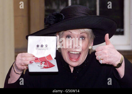 Liz Dawn MBE Stockfoto