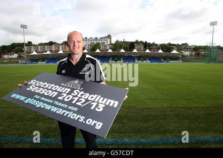 Glasgow Warrior's Gregor Townsend während der Fotozelle im Scotstoun Stadium, Glasgow. Stockfoto