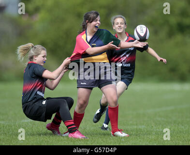 Rugby Union - Scottish Rugby Junior Coaching and Competitions - Broughton R.F.C. Junge Rugby-Spieler nehmen an einem Coaching- und Rugby-Wettbewerb in Broughton R.F.C., Edinburgh, Teil. Stockfoto