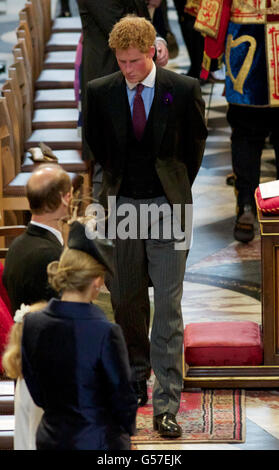 Prinz Harry nimmt an einem nationalen Dankgottesdienst Teil, um das Diamantenjubiläum von Königin Elizabeth II. In der St. Paul's Cathedral in London zu feiern. Stockfoto