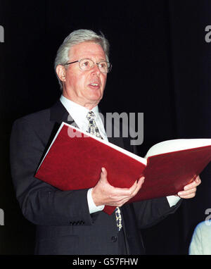 Peter Pan Michael Aspel Stockfoto