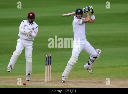 Cricket - 2012 Investec Test Series - Dritter Test - England gegen Westindien - Tag vier - Edgbaston. Der englische Kevin Pietersen schlägt beim dritten Testspiel in Edgbaston, Birmingham, ein. Stockfoto