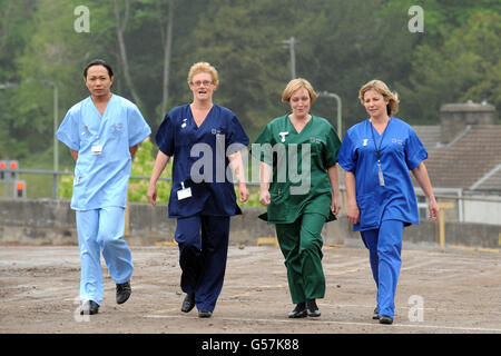 Neue Uniformen für walisische Krankenschwestern Stockfoto