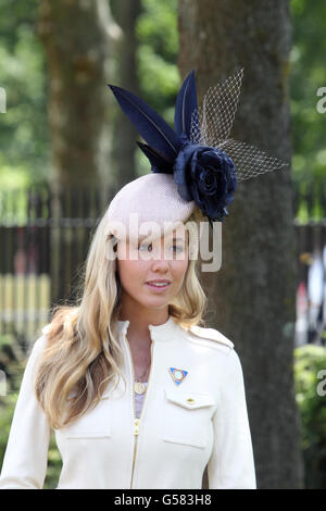 Pferderennen - The Royal Ascot Meeting 2012 - Tag Zwei - Ascot Racecourse. Florence Brudenell-Bruce am zweiten Tag des Royal Ascot-Treffens 2012 auf der Ascot Racecourse, Berkshire. Stockfoto