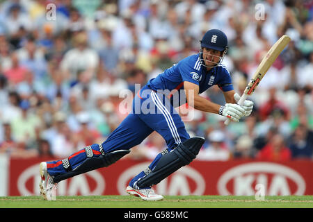 Cricket - Second NatWest One Day International - England / Westindien - The Kia Oval. Der englische Alastair Cook in Aktion Stockfoto