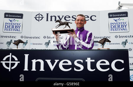 Pferderennen Sie - Investec Derby Festival - Tag eins - Investec Damentag - Epsom Racecourse Stockfoto