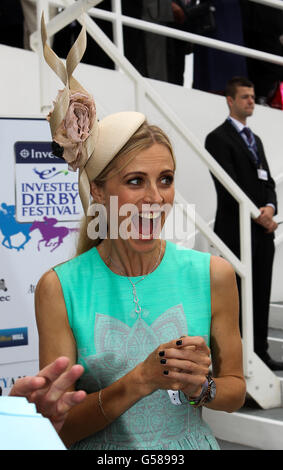 Pferderennen Sie - Investec Derby Festival - Tag eins - Investec Damentag - Epsom Racecourse Stockfoto