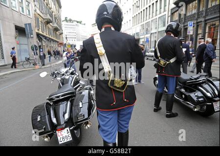 Carabinieri Landesverband sammeln sich 202 Jubiläum der Stiftung; Kürassiere auf Motorrädern Stockfoto