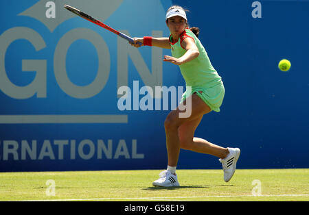 Die US-Amerikanerin Christina McHale im Kampf gegen die Dänin Caroline Wozniacki am zweiten Tag der AEGON International im Devonshire Park, Eastbourne Stockfoto