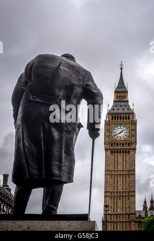 Die Elizabeth-Turm, allgemein bekannt als Big Ben, an der Palace of Westminster, Heimat des britischen Parlament und Regierung Büros Stockfoto