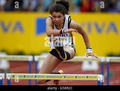 Leichtathletik - Aviva Trails und Championships - Tag zwei - Alexander Stadium. Yasmin Miller beim Halbfinale der 100-m-Hürden der Frauen während der Aviva Trails and Championships im Alexander Stadium, Birmingham. Stockfoto