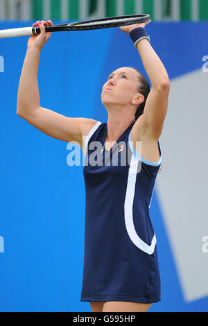 Serbiens Jelena Jankovic in Aktion gegen Japans Misaki Doi während Ihr Viertelfinalspiel Stockfoto