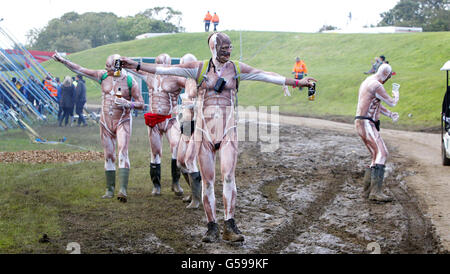 Isle of Wight Festival 2012 - Samstag. Festivalbesucher beim Isle of Wight Festival. Stockfoto