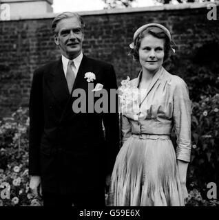 SIR ANTHONY EDEN UND FRAU: 1952 Stockfoto