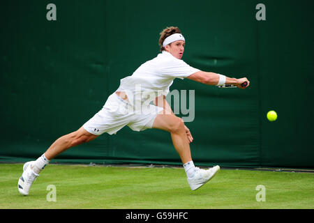 Tennis - Wimbledon Championships 2012 - Tag drei - All England Lawn Tennis und Croquet Club. Igor Andreev, Russland Stockfoto