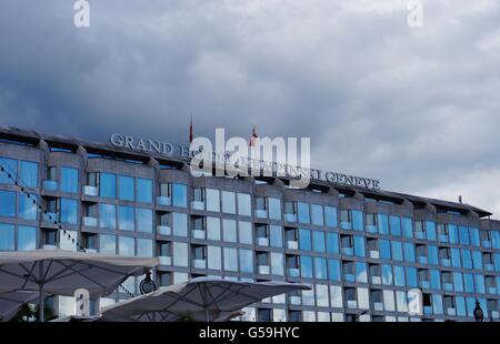 Grand Hotel Kempinski, befindet sich am Quai du Mont-Blanc in Genf, Schweiz Stockfoto