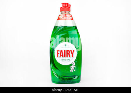 LONDON, UK - 16. Juni 2016: Eine Nahaufnahme des Logos für original Fairy Flüssigkeit über einen weißen Hintergrund, auf 16. Juni 2016. Stockfoto