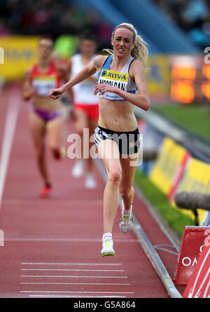 Eilish McColgan aus Großbritannien während der 5000-Meter-Rennen der Frauen am ersten Tag des Aviva London Grand Prix 2012 im Crystal Palace National Sports Center, London. Stockfoto