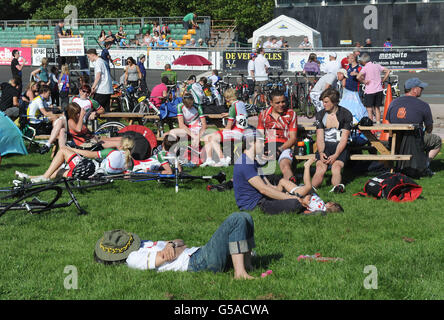 Velodrom-Fans jubeln Wiggins nach Hause Stockfoto