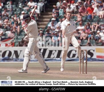 02-DEZ-95, Südafrika gegen England - 2. Testspiel, Dominic Cork, England feiert das Wicket von Hanse Cronje, Südafrika, Bild von Laurence Griffiths Stockfoto