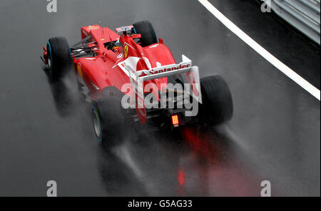 Motorsport - Formel-1-Weltmeisterschaft 2012 - Großer Preis Von Großbritannien - Trainingstag - Silverstone. Scuderia Ferrari Pilot Fernando Alonso aus Spanien beim Training des Grand Prix von Großbritannien in Silverstone, Northamptonshire. Stockfoto