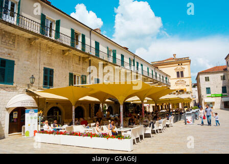 Trg od Oruzja, Platz für Waffen, Starigrad, Altstadt, Kotor, Montenegro, Crna Gora Stockfoto