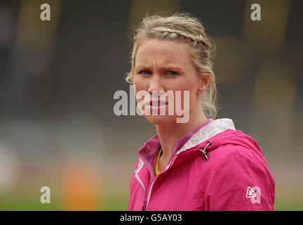 Kilkenny City Harriers AC 400 m Läufer Catriona Cuddihy während der Woodies DIY Senior Track and Field Championships of Ireland im Morton Stadium, Santry. Stockfoto