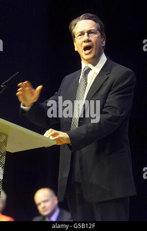 Schattenkanzler Michael Portillo hält eine Rede vor der konservativen Frühjahrstagung in Harrogate. Stockfoto