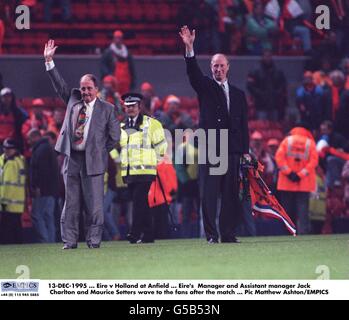 Euro 96... Qualifing Match... Rep Of Ireland V Holland Stockfoto