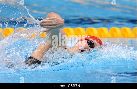 Die britische Hannah Miley auf dem Weg, ihre 400 m-Einzelperson Medley Heat der Frauen am Tag einer der Olympischen Spiele 2012 im Aquatics Center in London zu gewinnen. Stockfoto