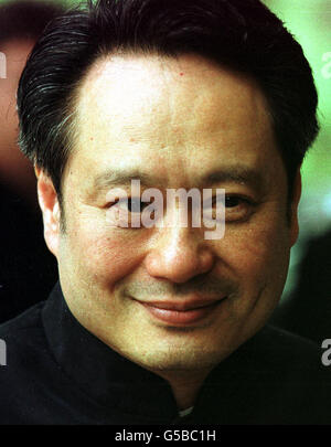 Der Regisseur des Oscar-nominierten Films Hidden Tiger Crouching Dragon Ang Lee bei der 8. Jährlichen BAFTA LA Tea Party im St. Regis Hotel in Los Angeles. Stockfoto