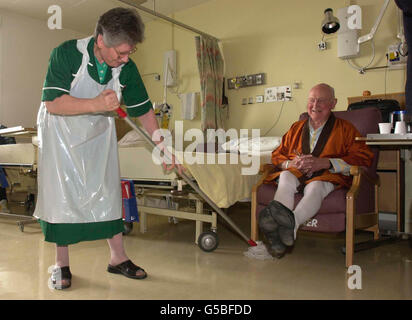 London-Hosptial Aufräumarbeiten Stockfoto