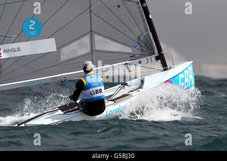 Olympische Spiele In London - Tag 6. Der britische Ben Ainslie beim Rennen 7 der Herren-finn-Klasse in Weymouth und Portland. Stockfoto